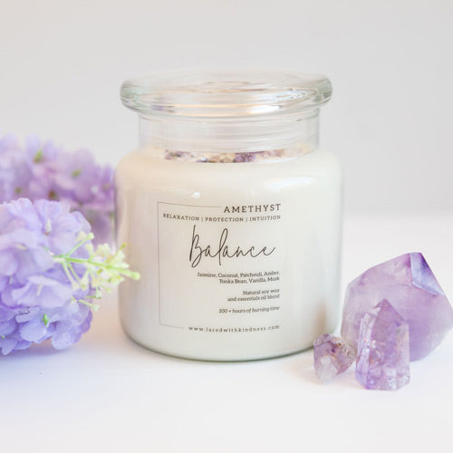 Balance Candle with Amethyst Crystal. For Relaxation Protection, Intuition. Scent Jasmine Coconut, Patchouli, Amber, Tonka Bean, Vanilla, Mint with flower and crystals