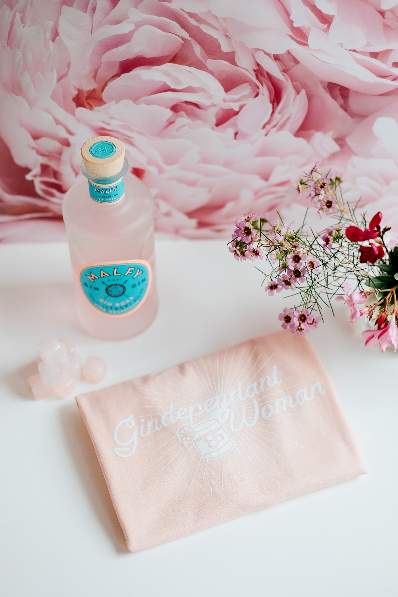 Perfect for Gin lovers; Gindependent Woman tee, Gin stones, and a bottle of gin